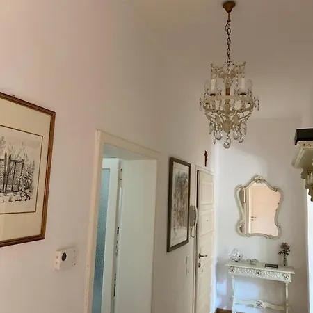 Film Festival Bedroom بيت ضيافة البندقية-ليدو