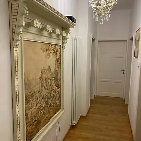 Film Festival Bedroom 招待所 *